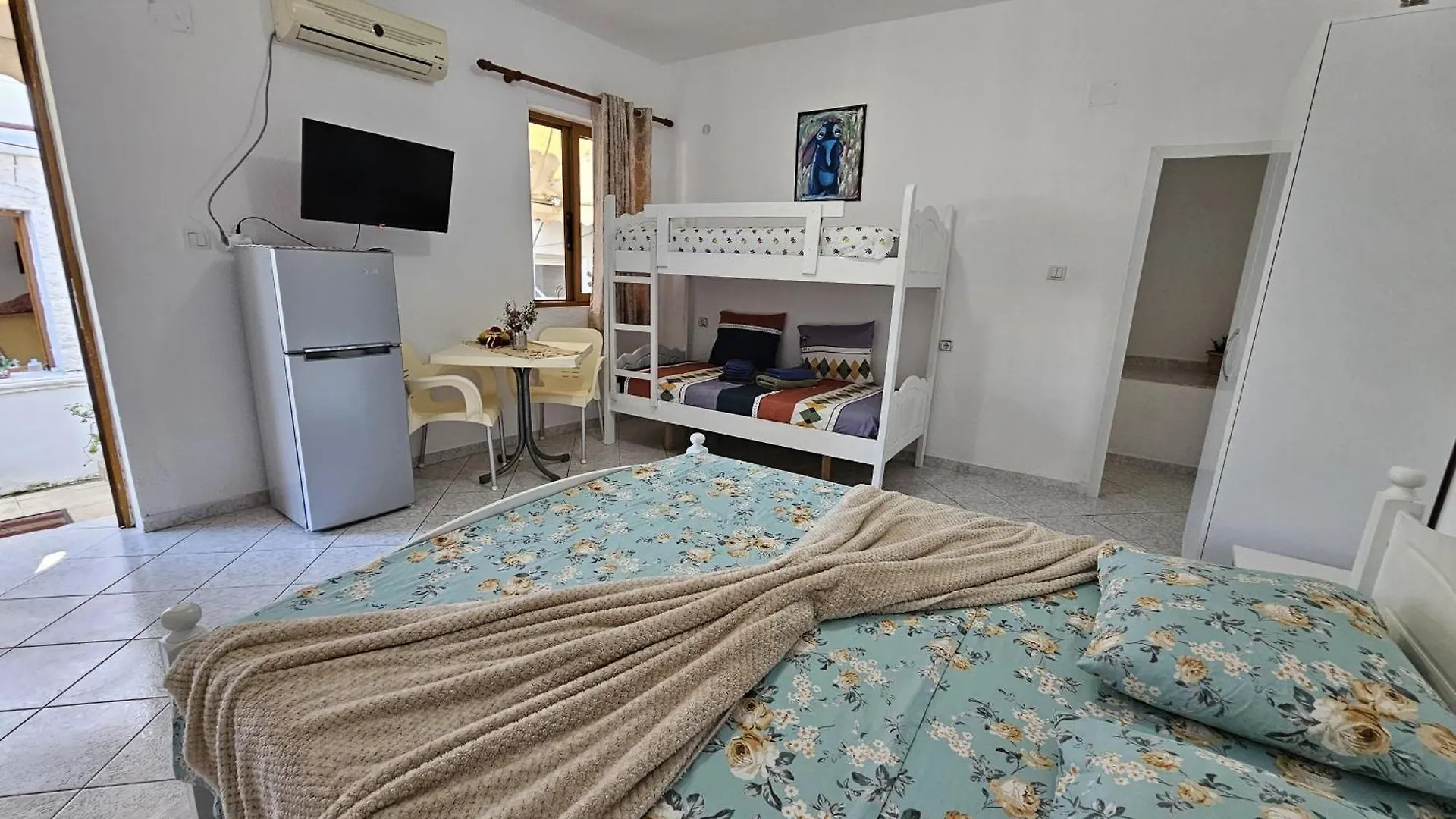Aeria Rooms Himare 0*,  Albania