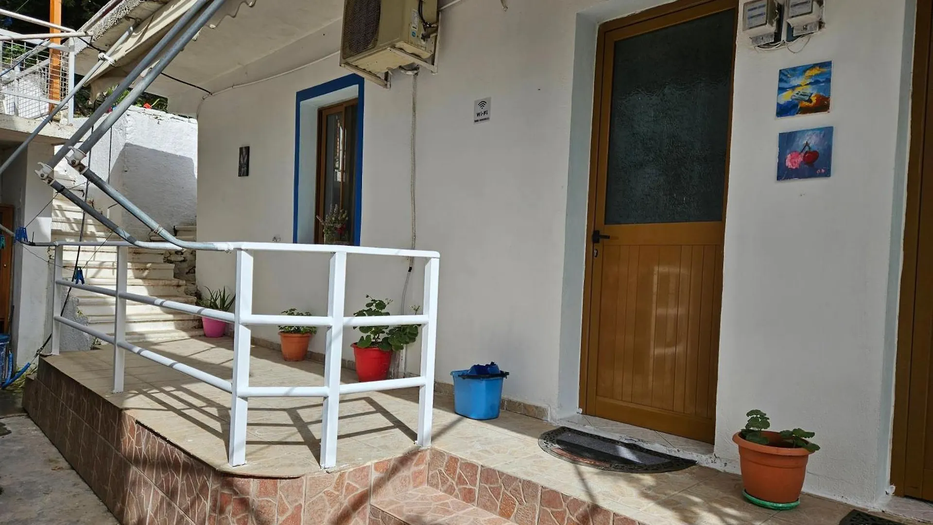 Gasthuis Aeria Rooms Himare Albanië