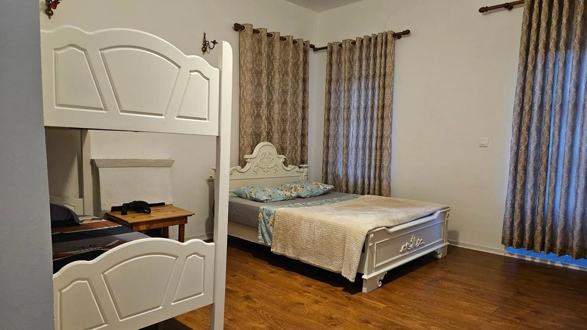 Aeria Rooms Himarë